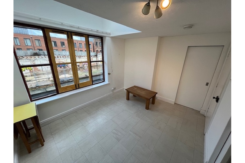 Flat 24 Kings Court, Cox Street, Birmingham, West Midlands, B3 1RD, photo 2
