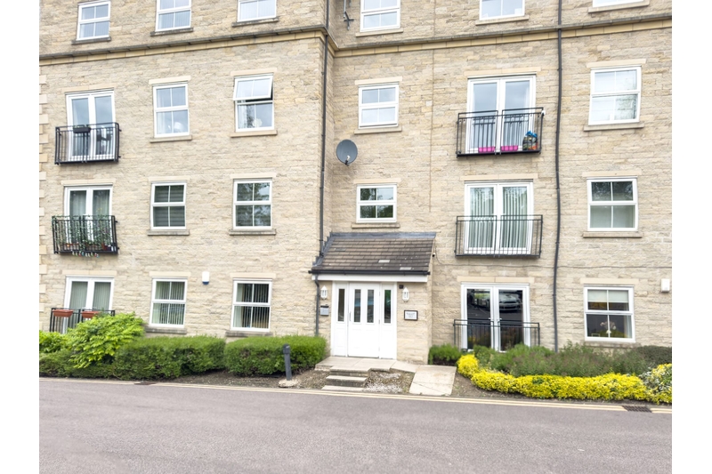 property-for-sale-2-bedroom-28-in-bailiff-bridge