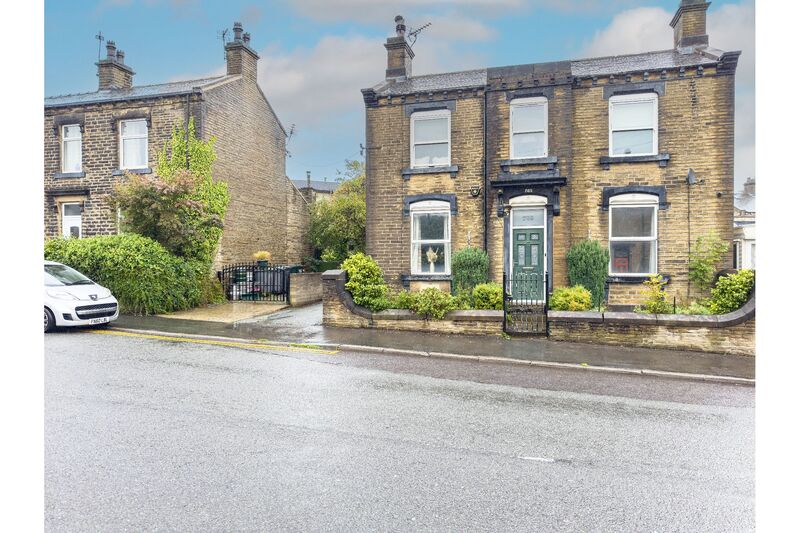 property-for-sale-5-bedroom-4-in-oakenshaw