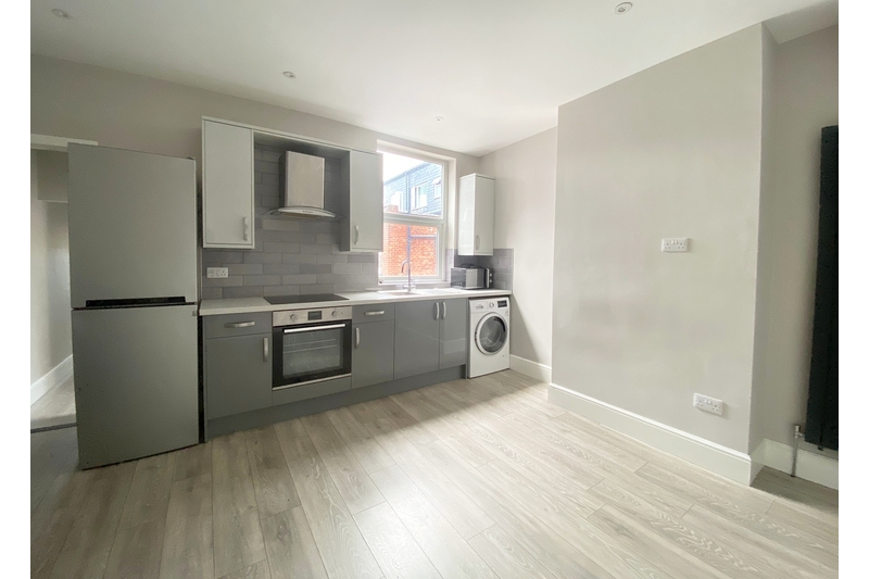 property-for-rent-3-bedroom-apartment-in-sheffield-2