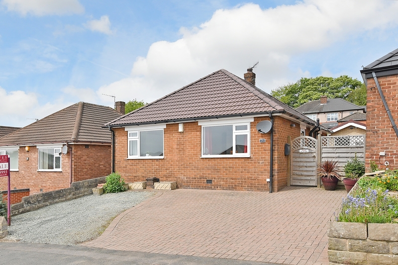 property-for-sale-2-bedroom-detached-bungalow-in-dronfield-3