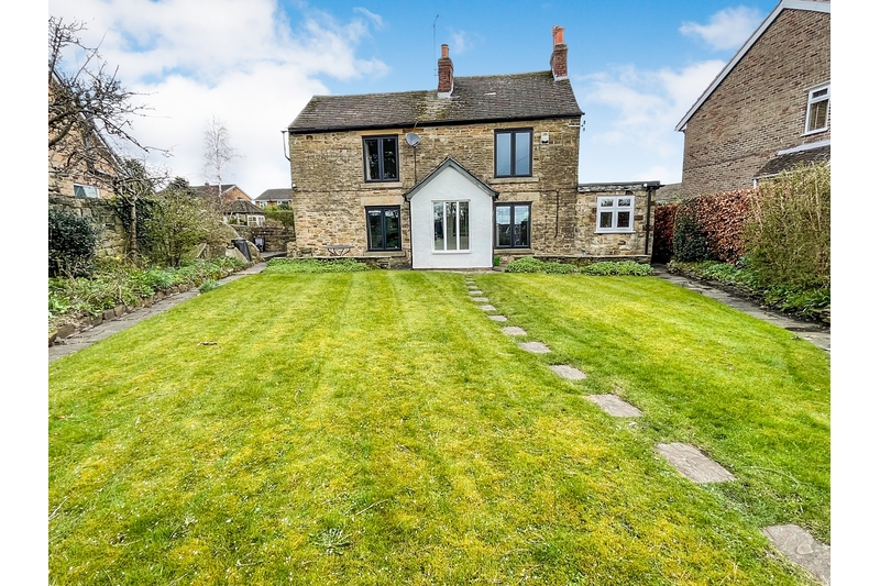 property-for-sale-3-bedroom-detached-in-dronfield-7