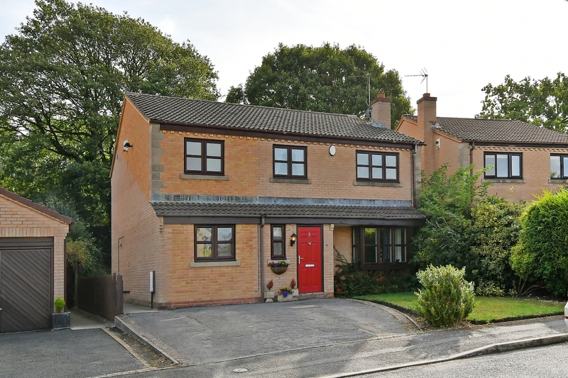property-for-sale-5-bedroom-detached-in-dronfield-2