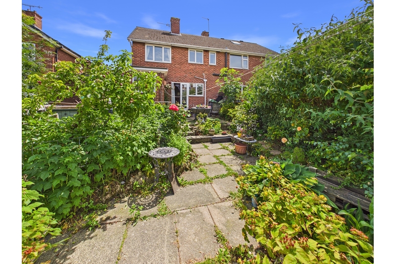 property-for-sale-3-bedroom-semi-in-chesterfield-10