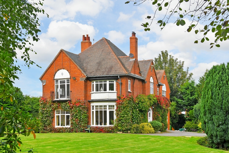 property-for-sale-6-bedroom-detached-in-chesterfield