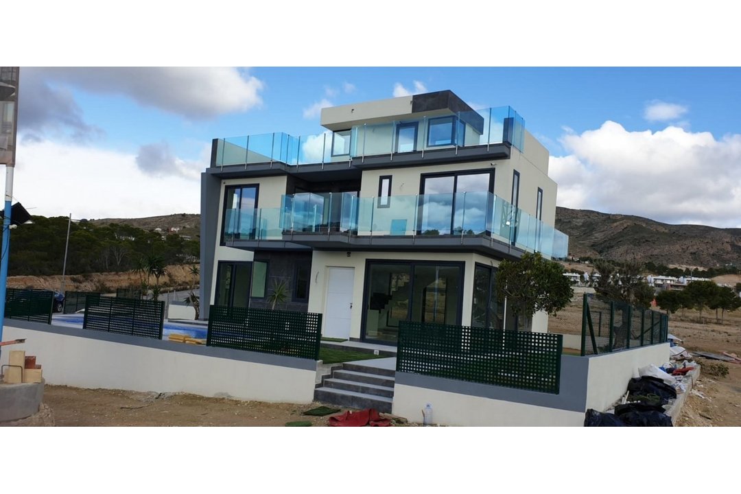 property-for-sale-villa-in-finestrat-spain-46
