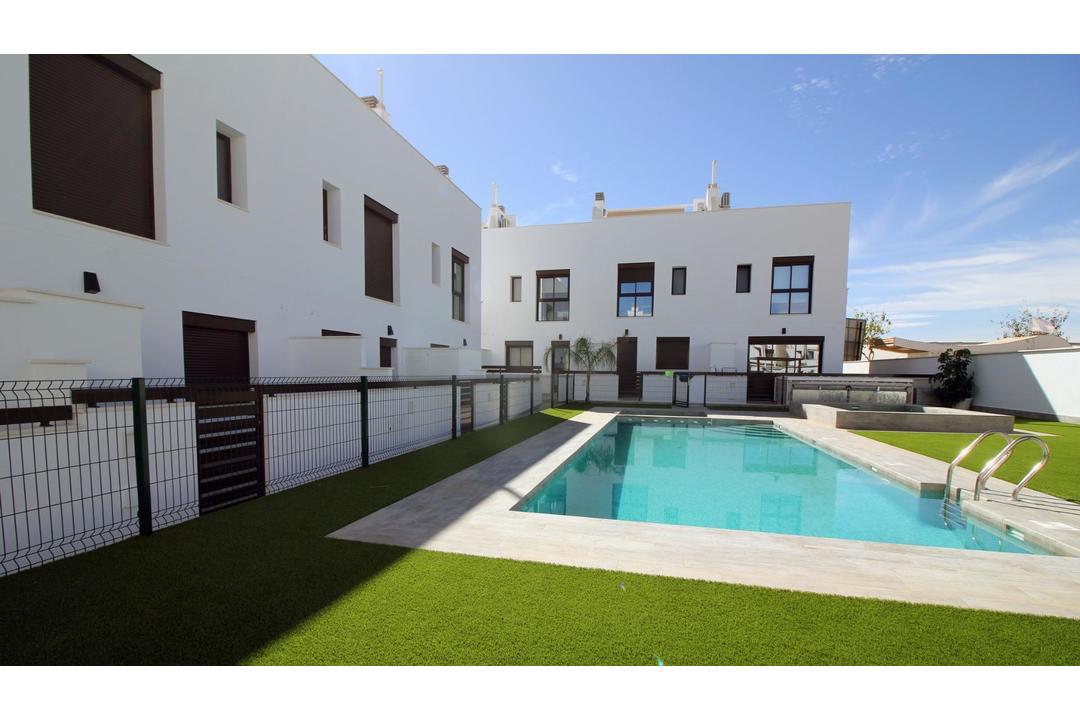 property-for-sale-villa-in-pilar-de-la-horadada-spain