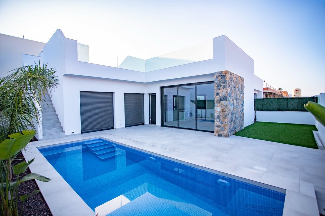 property-for-sale-villa-in-santiago-de-la-ribera-spain-3