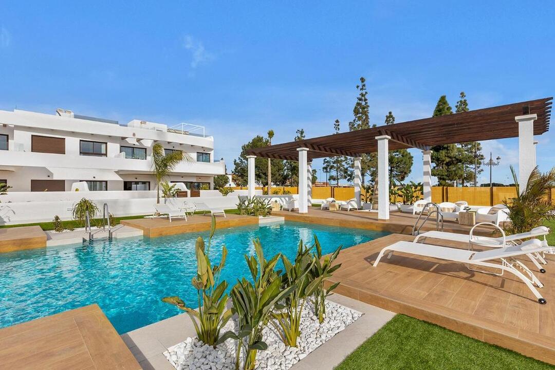 property-for-sale-apartment-in-los-alcazares-spain-35