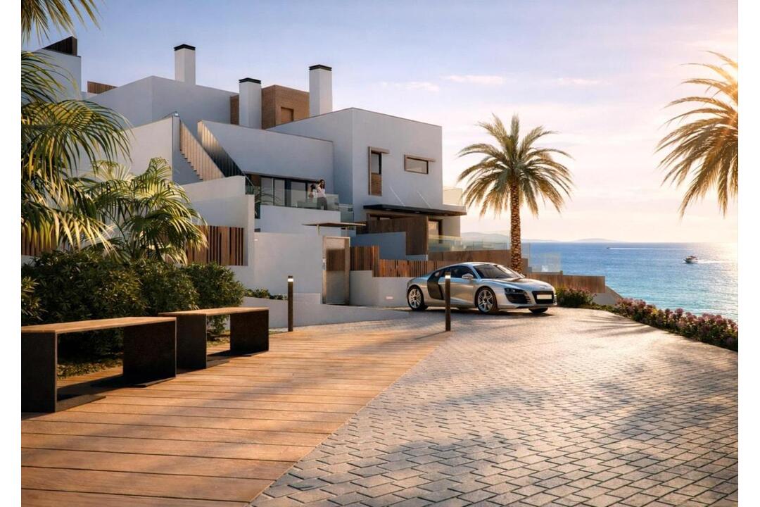 property-for-sale-town-house-in-la-linea-de-la-concepcion-spain