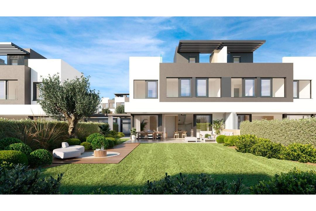 property-for-sale-villa-in-estepona-spain-12