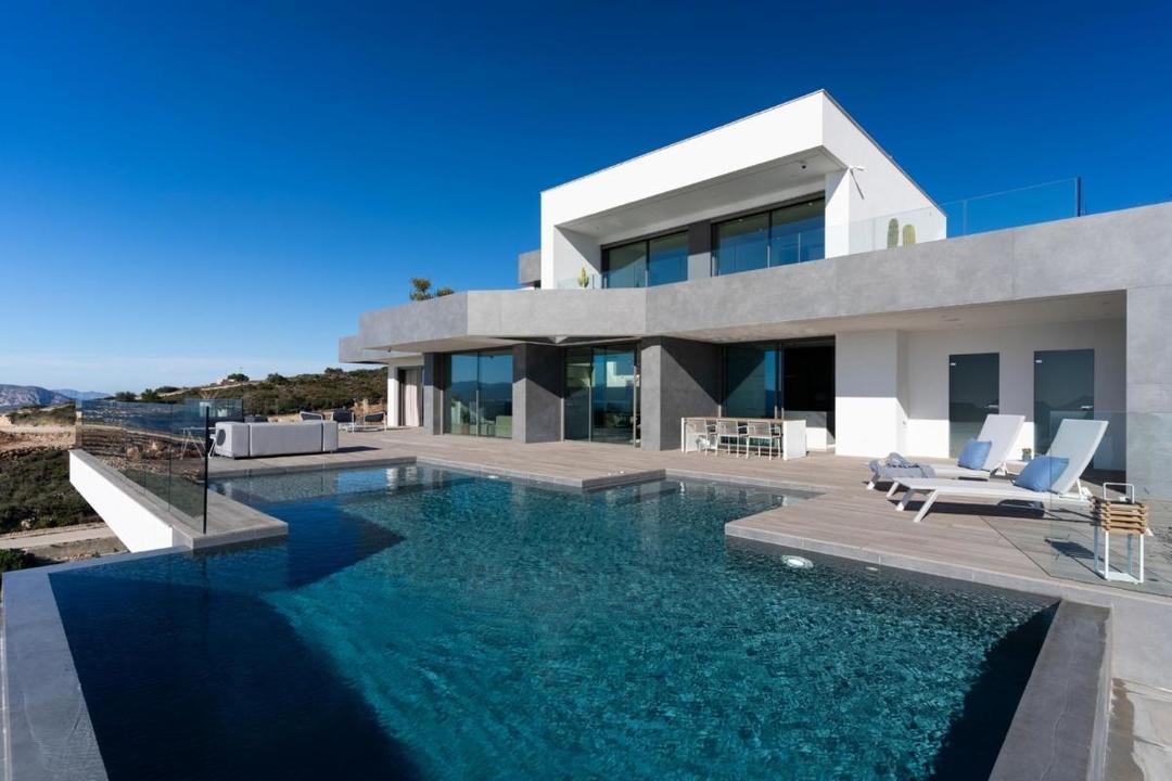 property-for-sale-villa-in-benitachell-spain-33