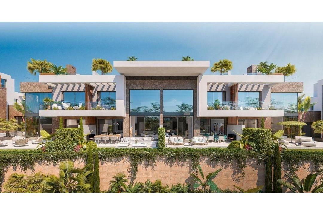 property-for-sale-town-house-in-marbella-spain-3