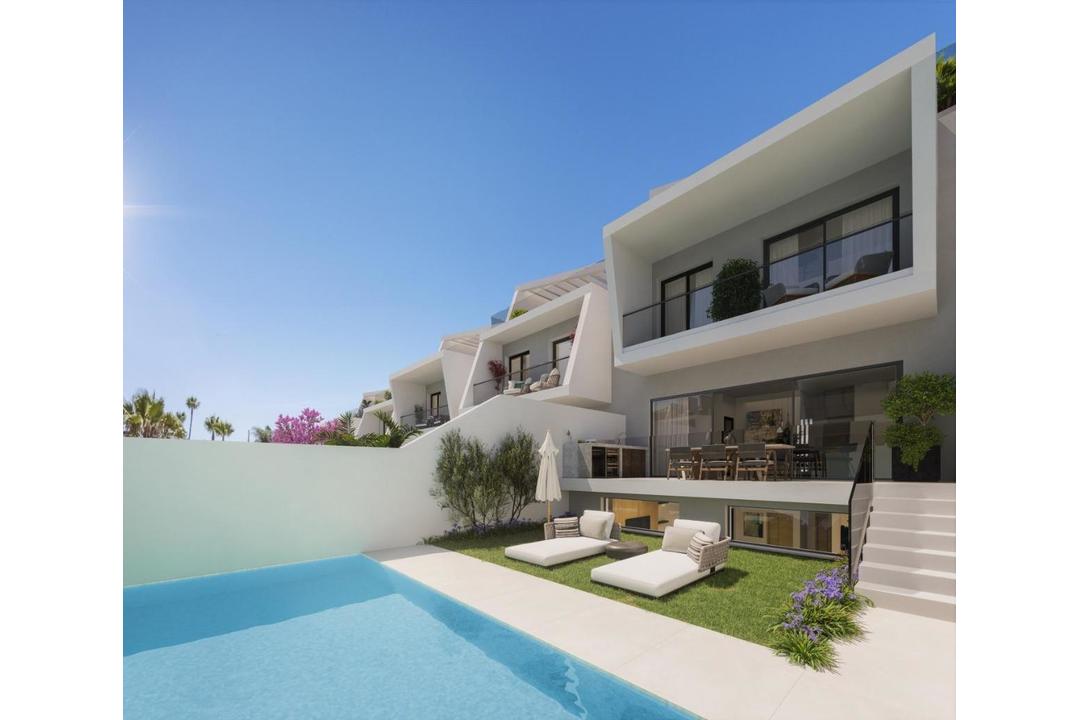 property-for-sale-town-house-in-estepona-spain-5