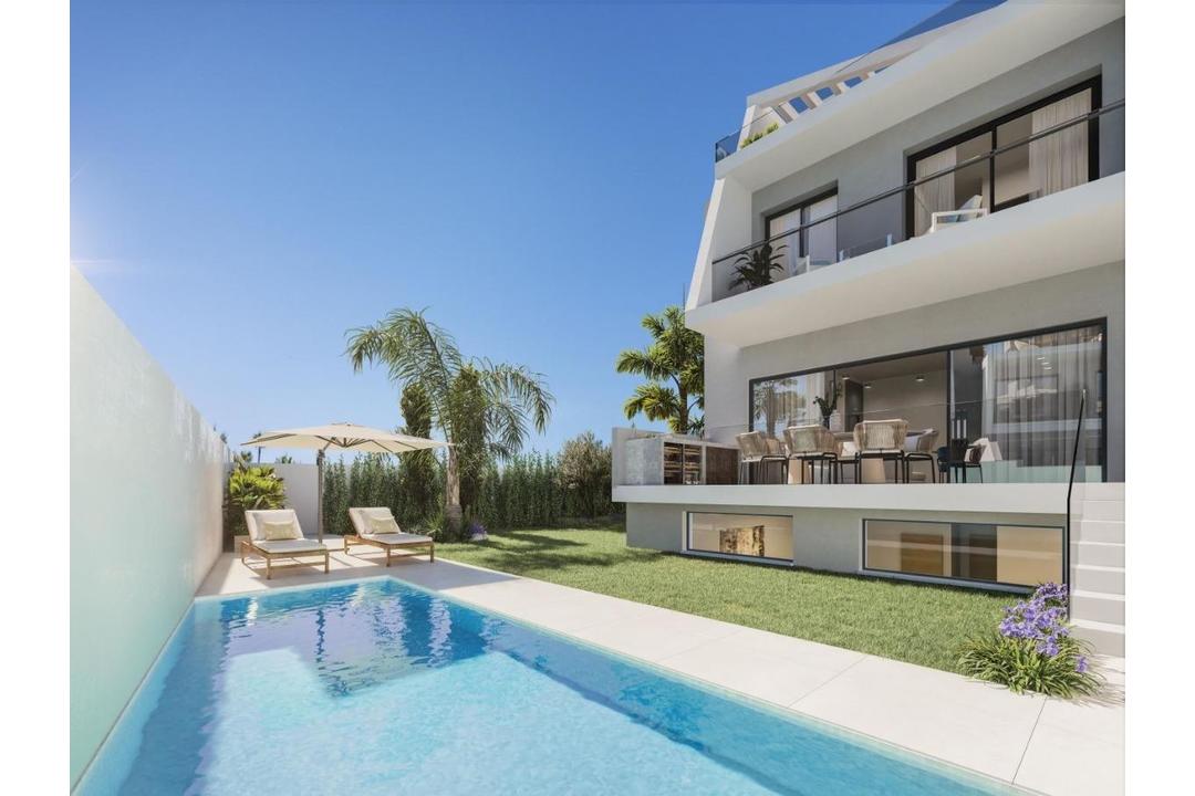 property-for-sale-villa-in-estepona-spain-17