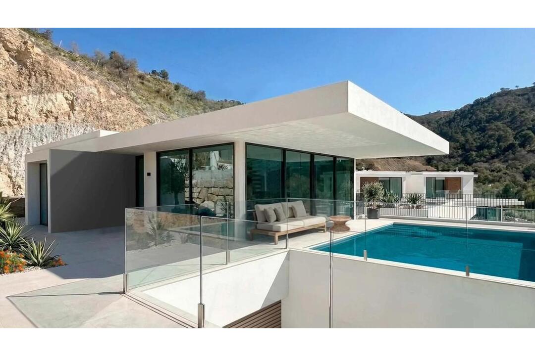 property-for-sale-villa-in-benidorm-spain-2