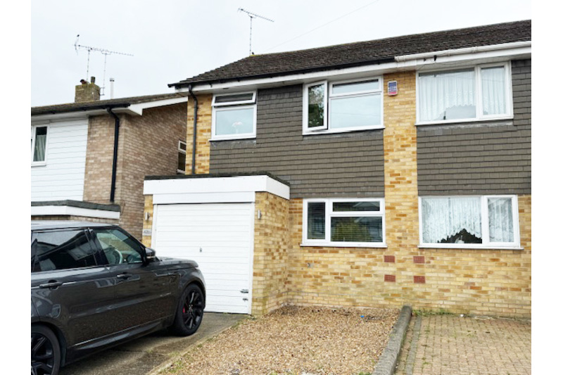 property-for-rent-mountdale-gardens-leigh-on-sea-ss9