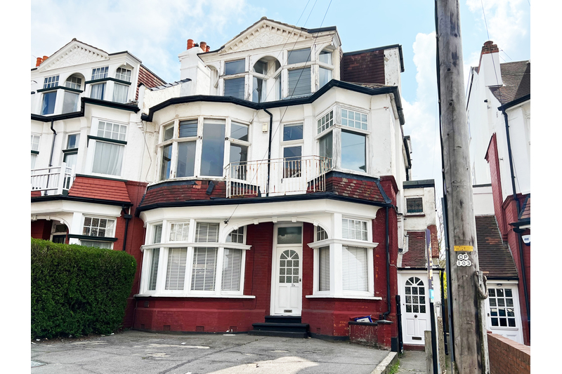 property-for-rent-palmeira-avenue-westcliff-on-sea-ss0