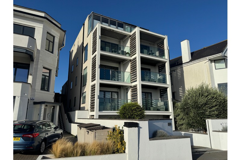 property-for-rent-chalkwell-esplanade-chalkwell-ss0