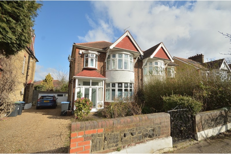 Walden Estate Agents. Property For Sale/Let in Palmers Green